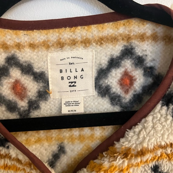 Geometric Patterned Fleece Jacket - Picture 2 of 4